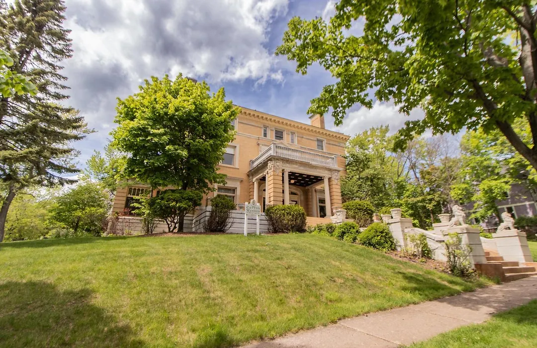 Historic Cotton Mansion By Heirloom Boutique Collection-1