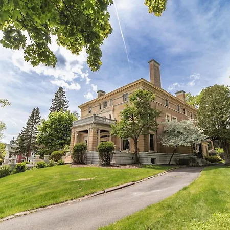 Historic Cotton Mansion By Heirloom Boutique Collection-3